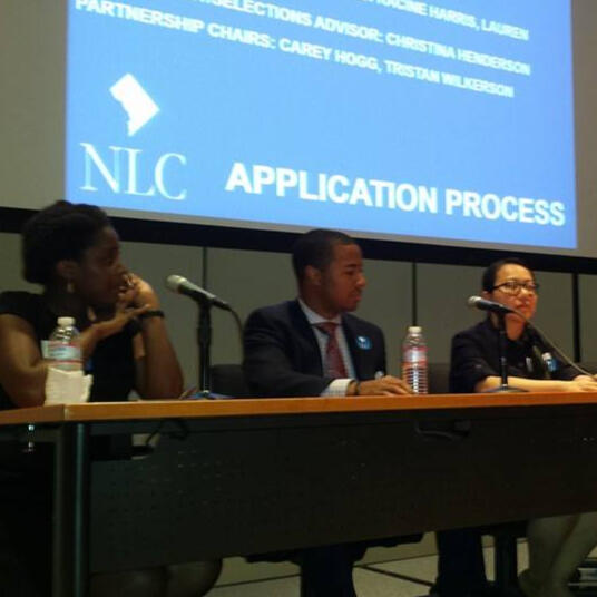 Yuh Wen serves as panelist on at a 2016 NLC DC recruitment event.